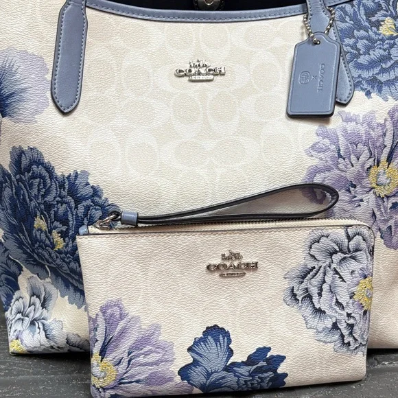 Coach Floral Periwinkle Reversible Tote and Wallet - Picture 3 of 17